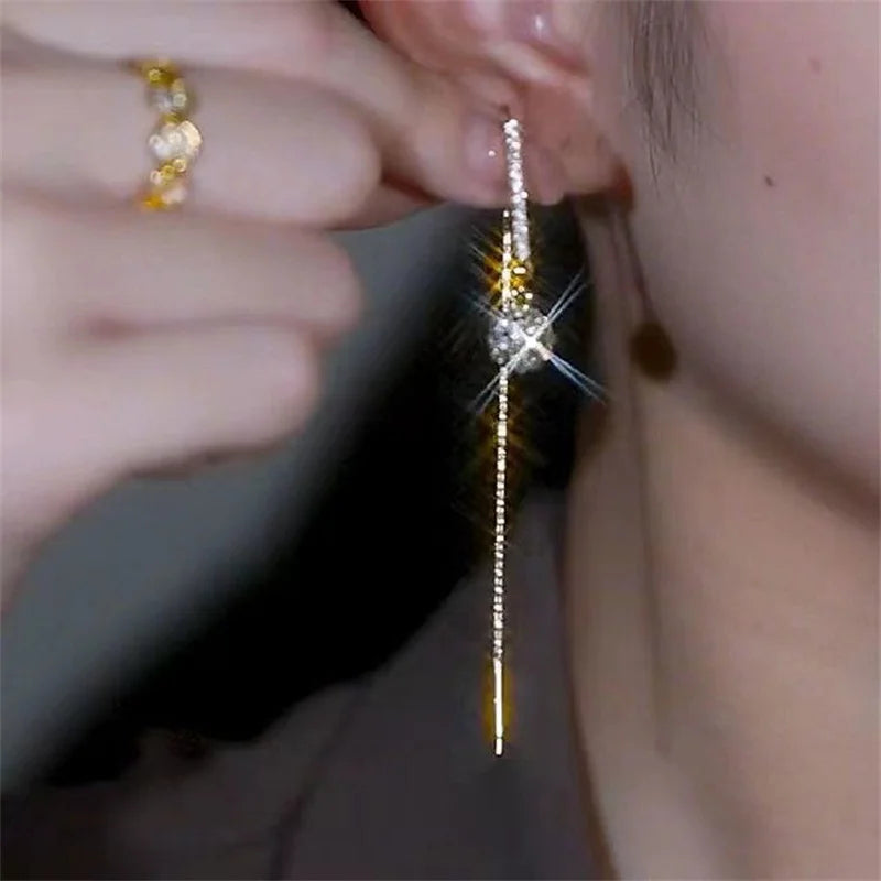 【BIG SALE】Women's Fashionable Zircon Ball Pendant Earrings